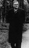 Dmitri Shostakovich - photo in woods/>

<a href=